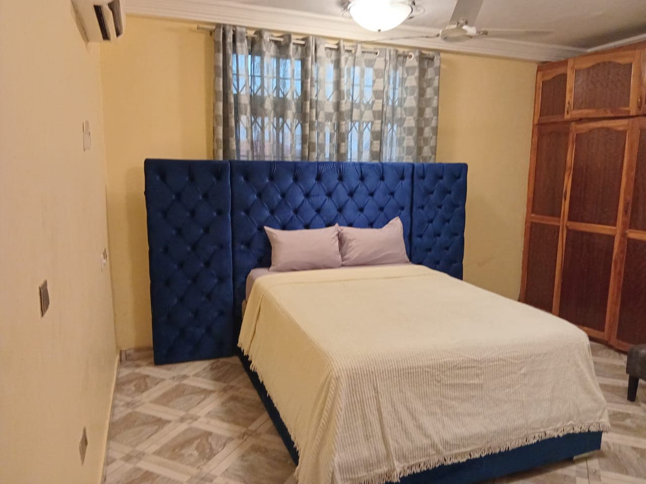 Master bedroom A view