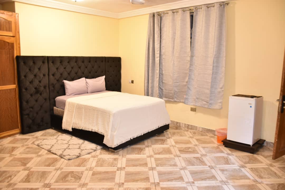 Bedroom B details