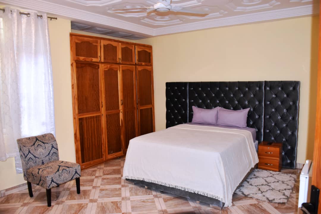 Second bedroom